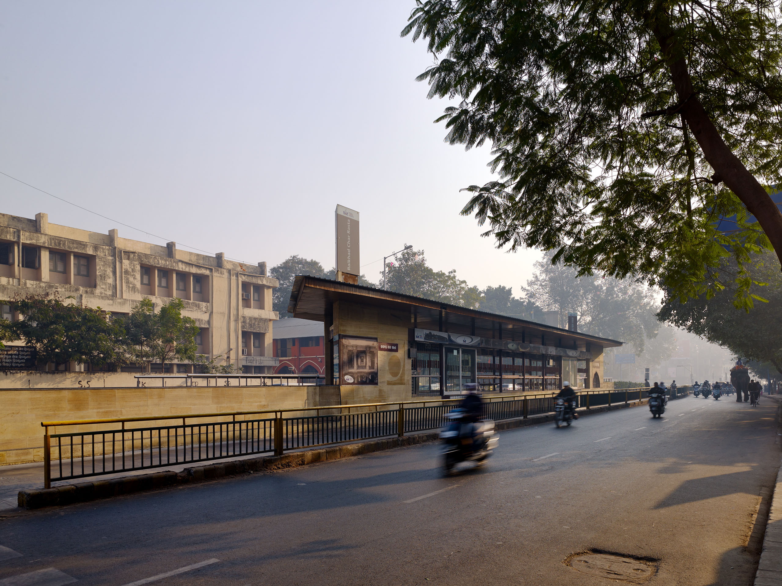 E14492 Alpa 042516 j2560